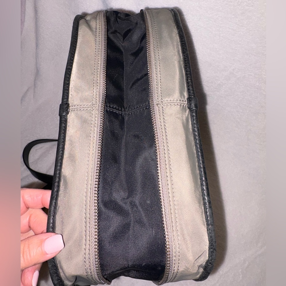 EUC HUGE Lululemon Now & Always Tote Laptop BagTHE BIG ONE LEATHER & NYLON EUC - Picture 13 of 17